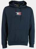 TJM REG ESSENTIAL GRAPHIC HOODIE