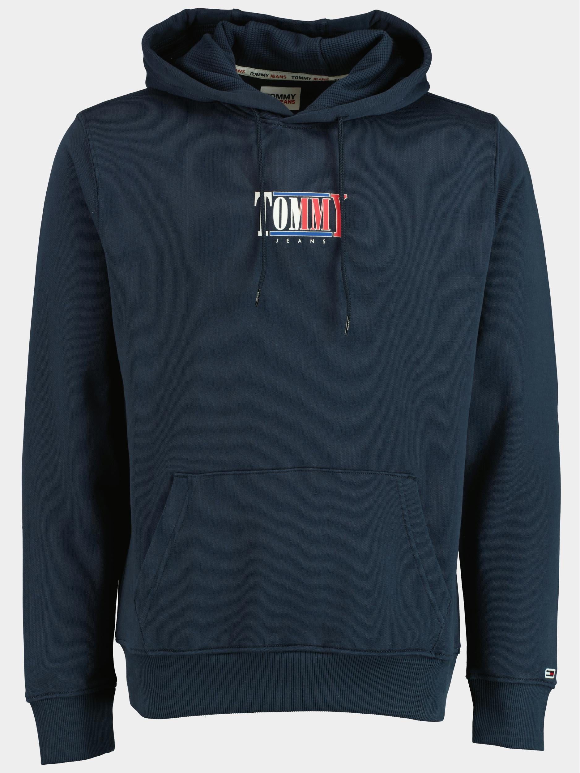 TJM REG ESSENTIAL GRAPHIC HOODIE